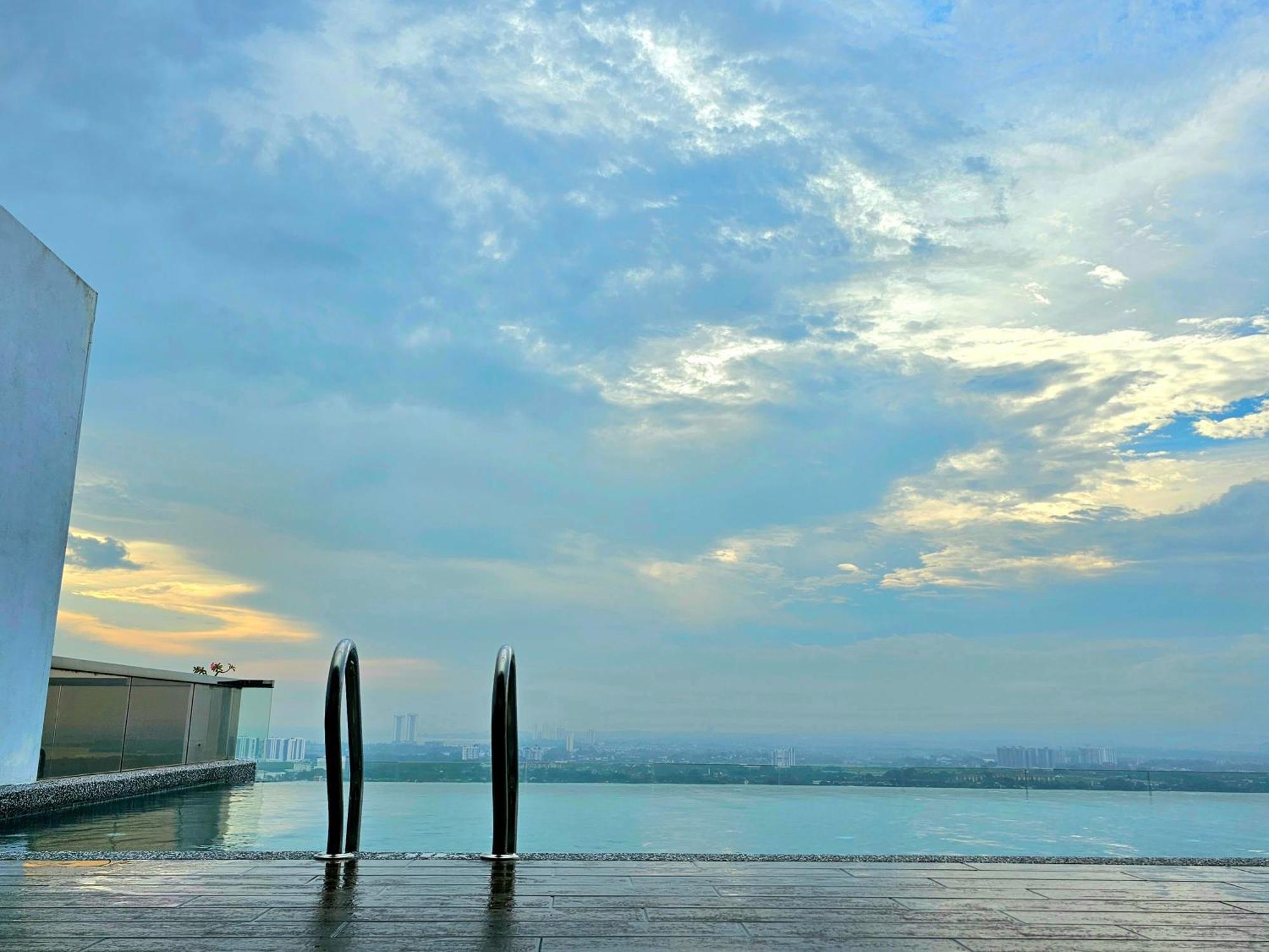 Quartz Paragon Suites Melaka By Ggm Buitenkant foto